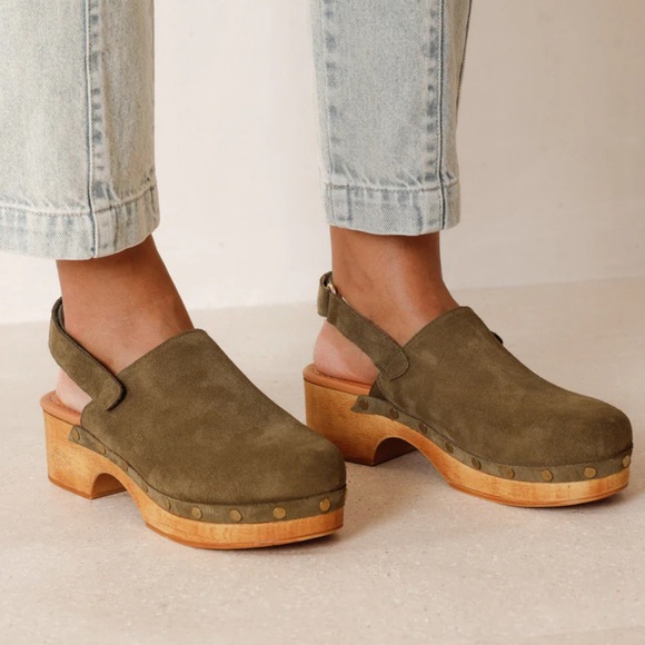 indi & cold Shoes - Indi & Cold San Sebastián Suede Clogs